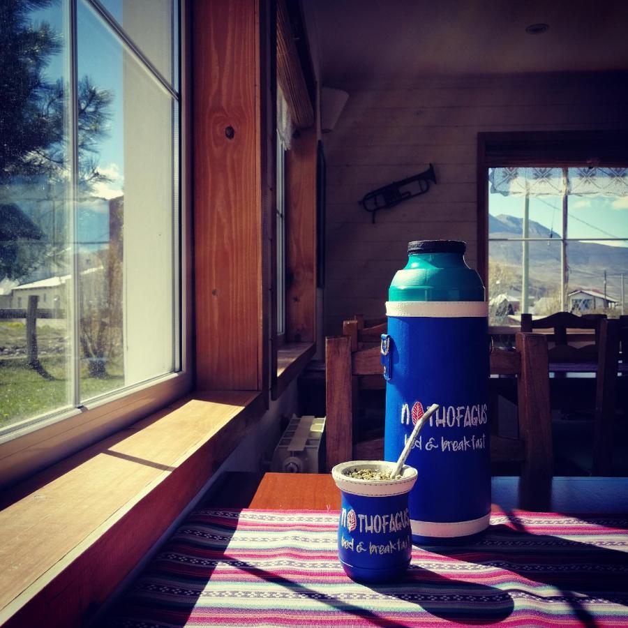 Nothofagus Bed & Breakfast エル・チャルテン エクステリア 写真